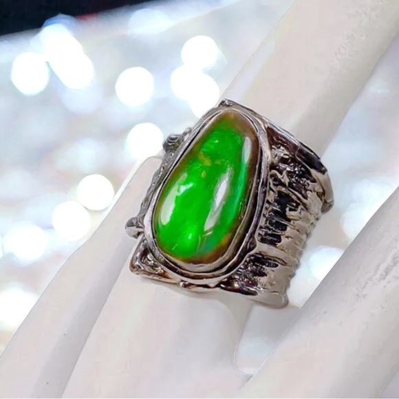 Ammolite Natural RARE 15 CT Canadian Solid Sterling Silver Ring - Picture 2 of 3